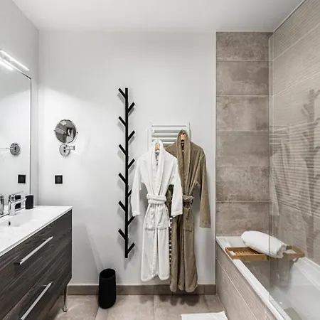 Apartment Silver - A *